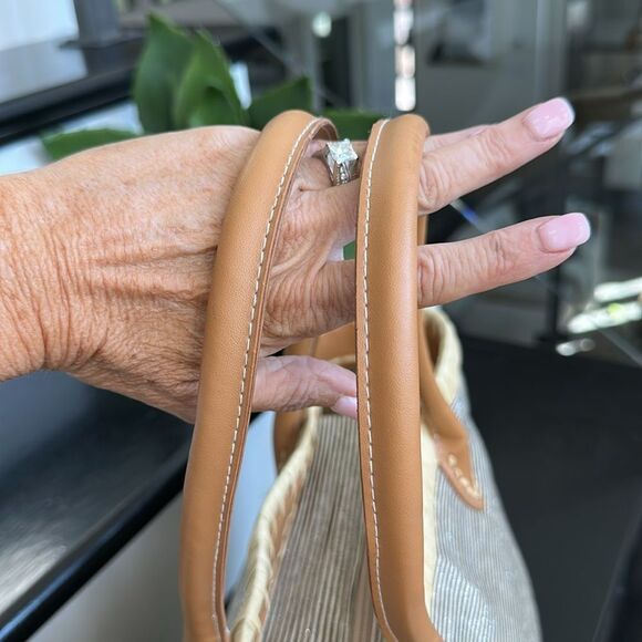 NEW Flora Bella Revolve beach tote shoulder purse … - Picture 9 of 11